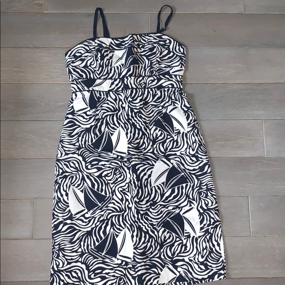 Vineyard Vines Sailboat print navy white dress 0